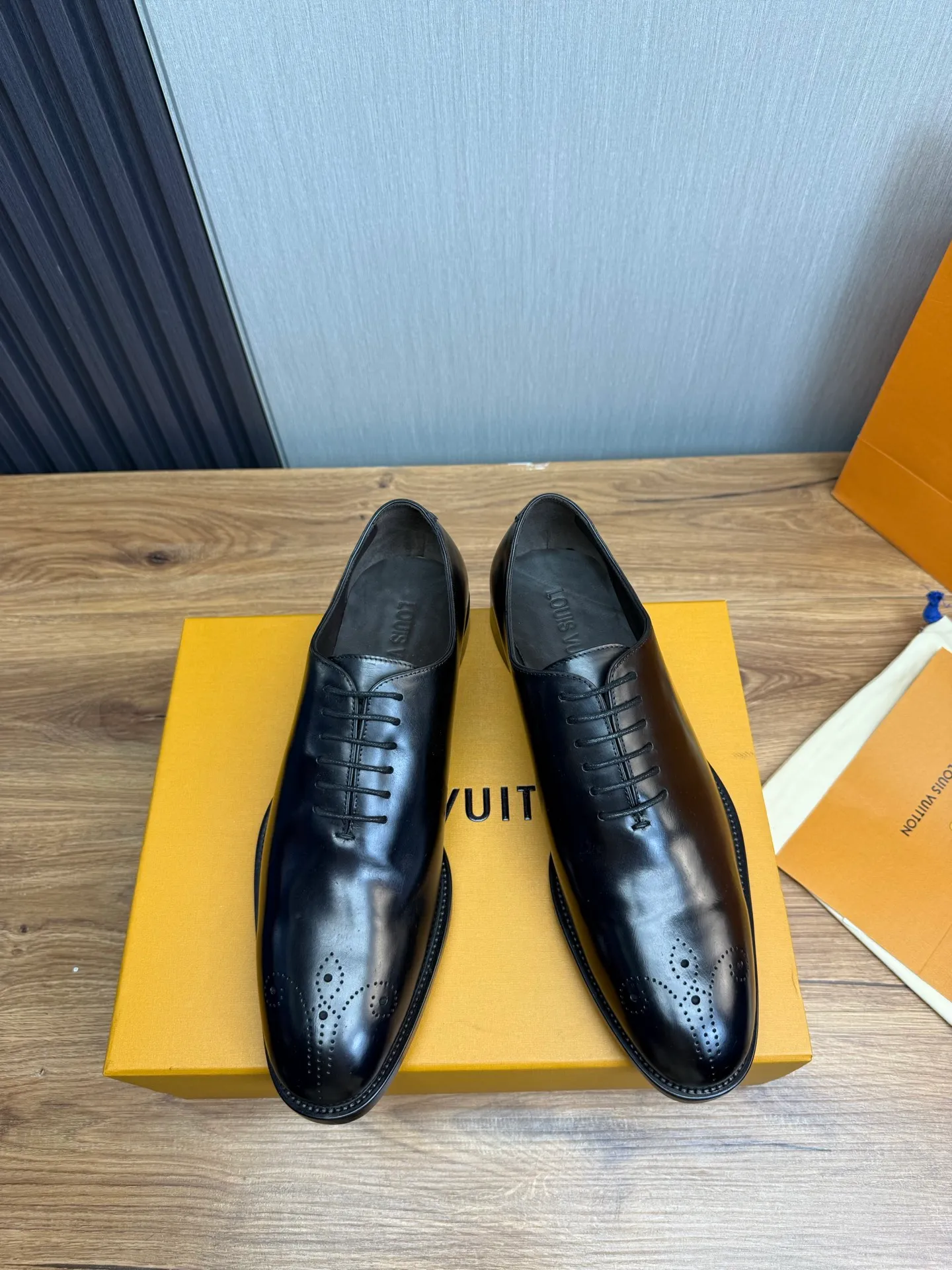 Men's shoes💰760💰 LV. Men's business casual leather shoes, 1:1 shipment ⬆️Luxurious and noble👞All imported original brand leather, just to create a more comfortable wearing experience, upper: original cowhide ➕Imported full cow lining, original leather outsole ✔️36-45 (38.45 non-refundable)